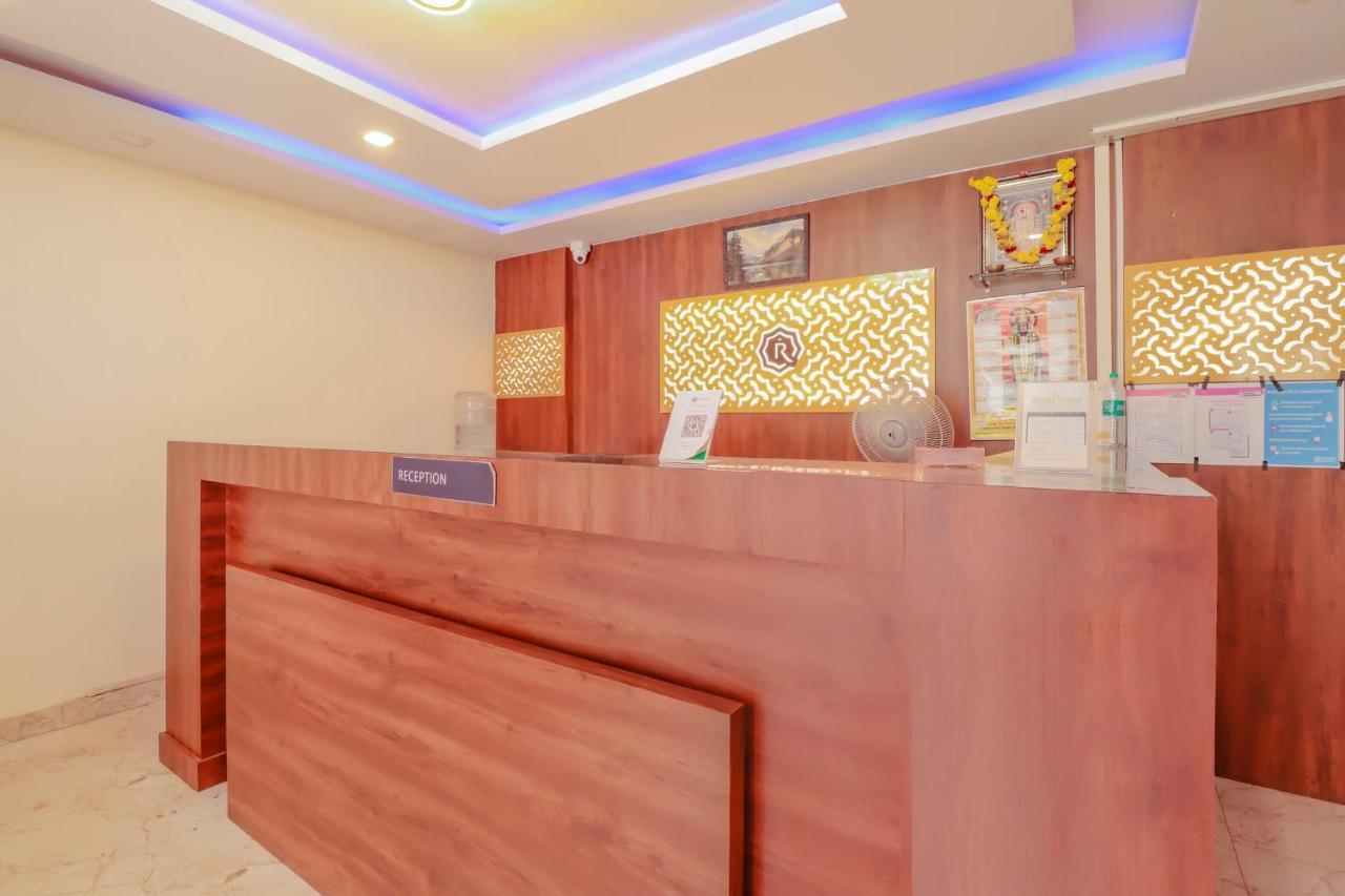 Oyo Flagship 80044 Royal Wood Deluxe Бангалор Экстерьер фото